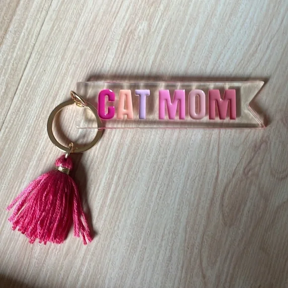 Cat Mom hotel keychain gift! NWT! Brand new! Great gift for any cat lover! - Picture 3 of 5